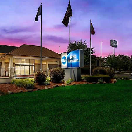 Best Western Detroit Livonia Exterior photo